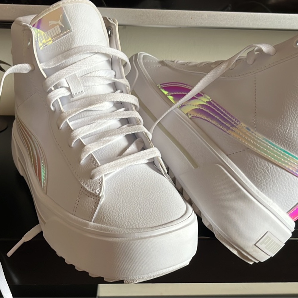 Pumas High top